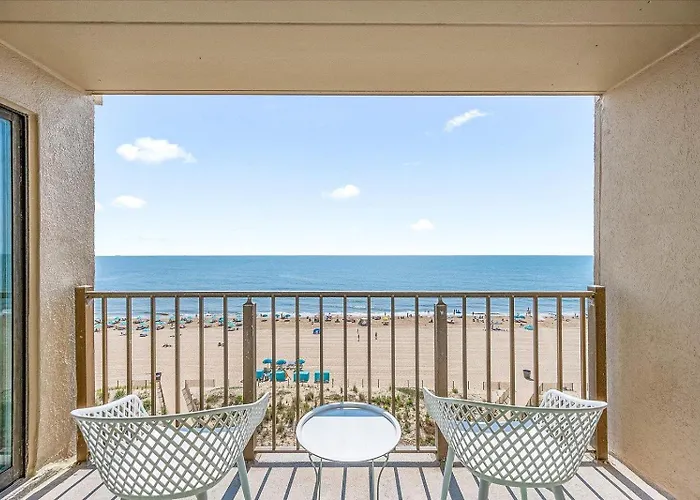 Stunning Renovated 2 Bedroom Direct Ocean Front! Ocean Stadt